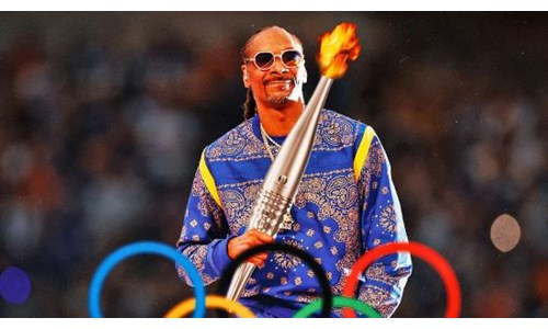 SNOOP DOGG PARİS'TE OLİMPİYAT MEŞALESİNİ TAŞIYACAK